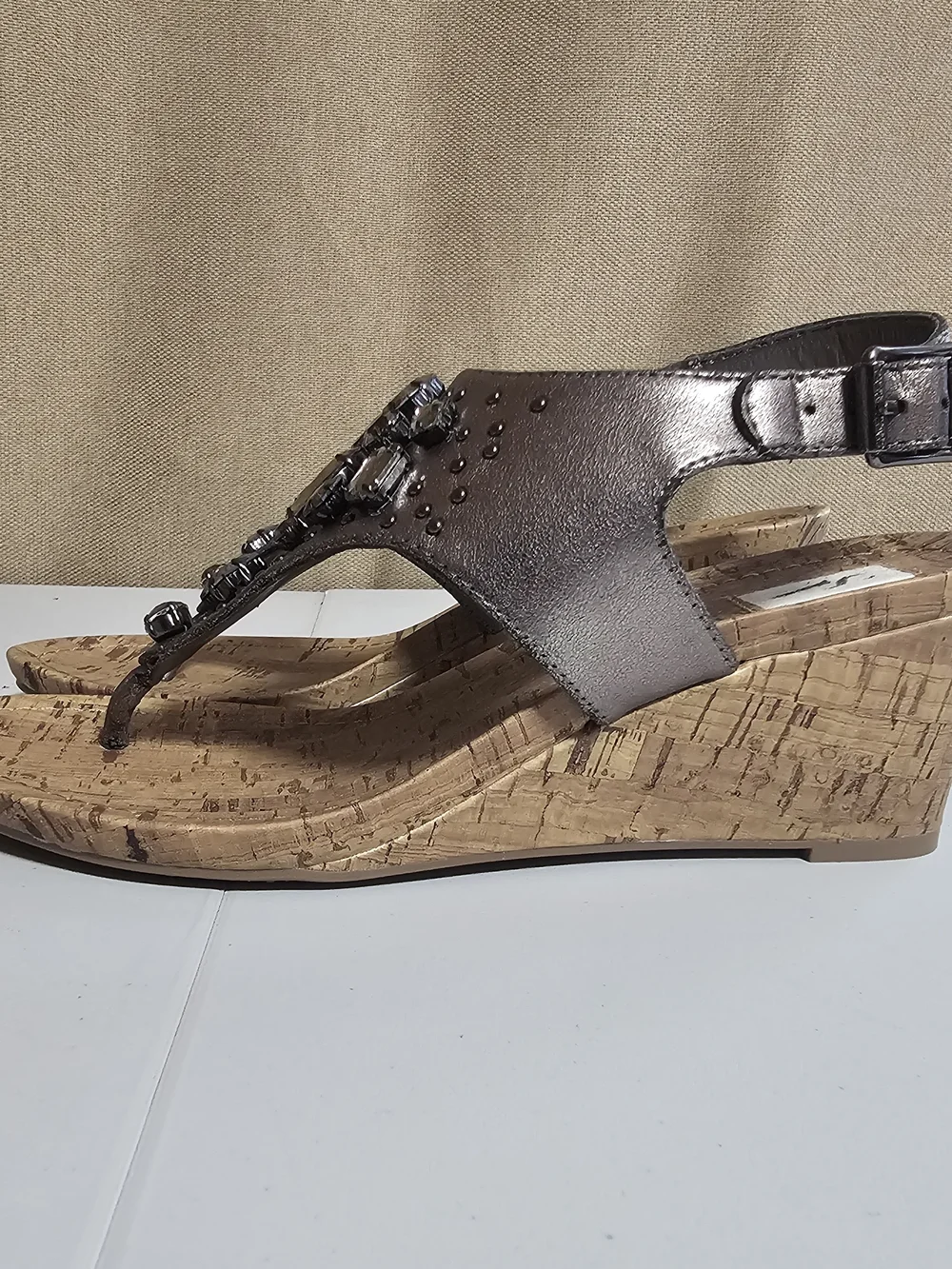 Simply Vera Vera Wang Bronze Embellished Wedge Sandals Size 7